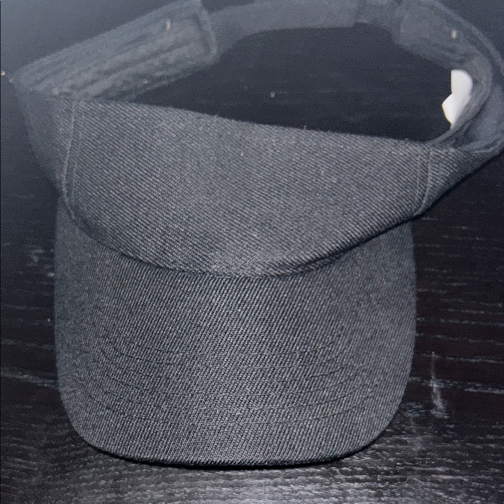 ♥️ Black Visor Cap